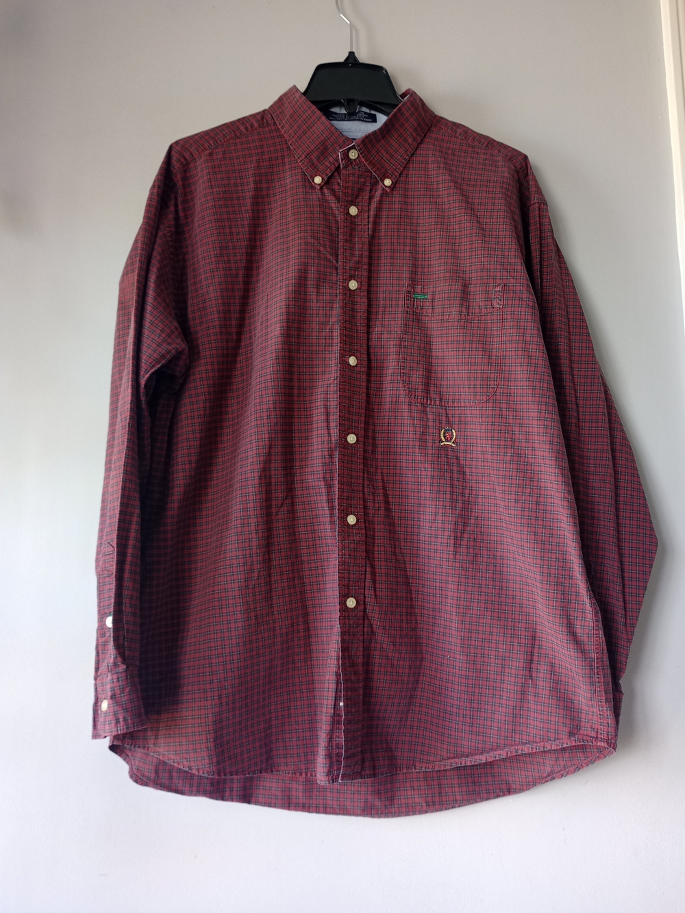 Vintage 90s Tommy Hilfiger Men's Red Plaid Button Shirt Long Sleeve Preppy Y2K L
